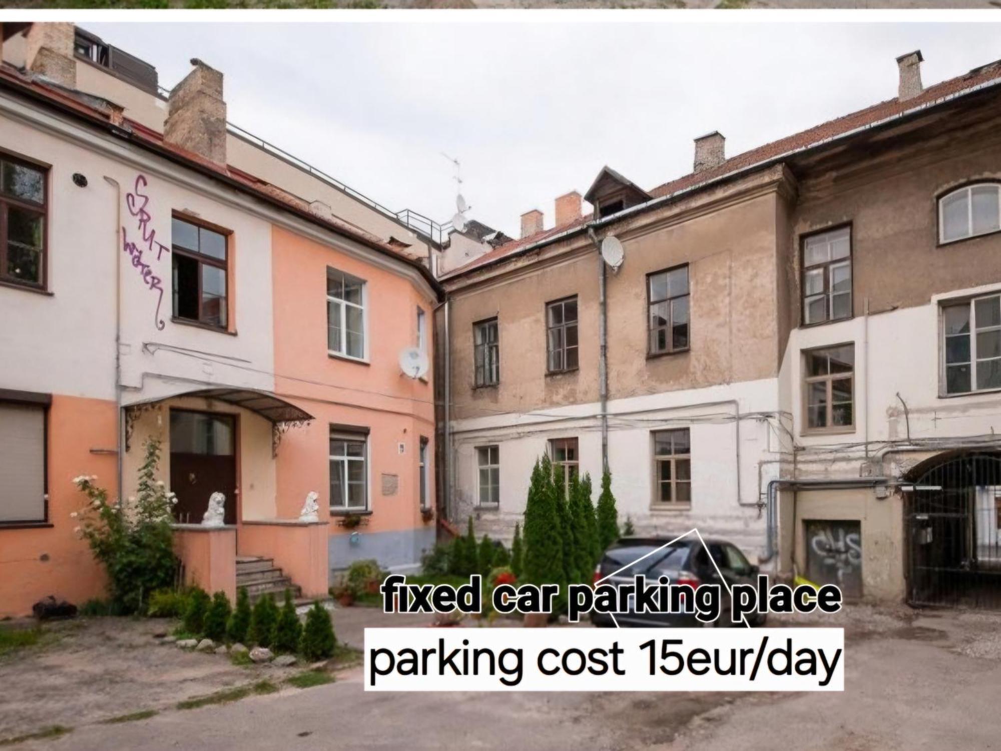 Happy Inn Toto Old Town, Self Check, Parking In The Yard, Vilnius Exterior photo